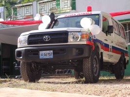 iciHaiti - Croix-des-Bouquets : Handing of an ambulance to Cornillon Grand Bois