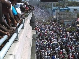 Haiti - FLASH : Very impressive anti-government carnival demonstration