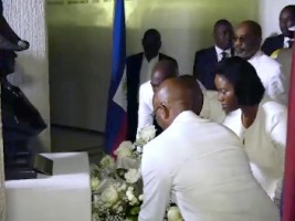 Haiti - 213th Dessalines : Floral Offering of President Moïse under high security