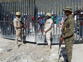 iciHaiti - Crisis : Hundreds of Haitians fleeing Haiti intercepted at the Dominican border