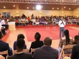 Haïti - Politique : Moïse dialogue au Palais National avec 28 leaders communautaires