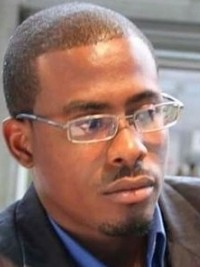 iciHaïti - Couvre-feu : Un journaliste humilié et brutalisé par des policiers