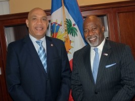 Haiti - Diaspora : The MHAVE meets a representative of the Florida CCHA