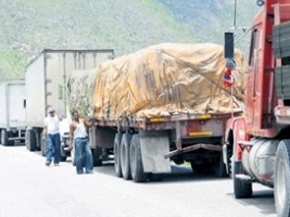 Haïti - Économie : Jovenel Moïse aurait reporté les frais d’inspections douaniers sur les camion dominicains