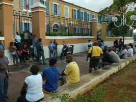 iciHaïti - Guadeloupe : Le Consul d’Haïti visite nos compatriotes au Centre de rétention des Abymes