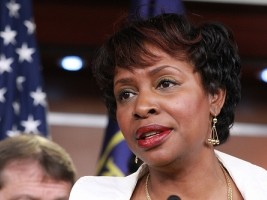 Haiti - USA : Congresswoman Clarke urges ICE to immediately stop deportations of Haitians 