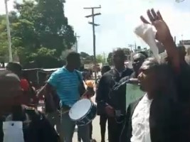Haïti - Petit-Goâve : Les avocats dans la rue réclament la libération de 2 de leurs confrères kidnappés