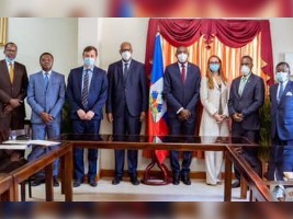 iciHaiti - Crisis : The OIF delegation received at the Senate