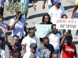 Haiti - Politic : Thousands of Haitians demonstrate against the referendum project