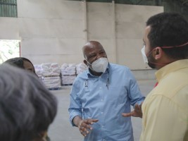 Haiti - Agriculture : Minister Sévère supports the private poultry sector