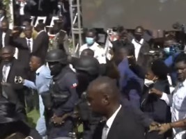 Haiti - FLASH : The U.S. and UN delegations hastily leave the funeral