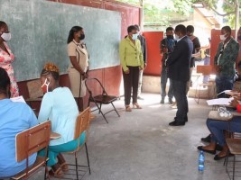 iciHaiti - Education : The Minister visits special needs students passing the bac
