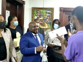 Haiti - FLASH : 200 First Dominican visas issued to Haitian students