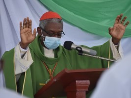 iciHaïti - Religion : Le Cardinal Chibly Langlois ouvre le Synode (2021- 2023)