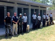 Haiti - Police : «Housing» for police dogs...