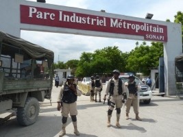 ici Haiti - Minimum wage : The factories of the Metropolitan Industrial Park close 24 hours