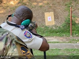 Haiti - PNH : Agents from various specialized units in training