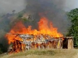 iciHaïti - RD : 7 individus dont 3 militaires dominicains tuent un haïtien et brûlent 8 maisons