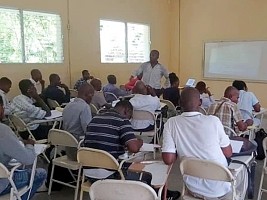 Haïti - Politique : 1,350 enseignants du fondamental entre en formation continue