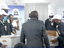 Haiti - Justice : The ULCC hands over evidence of corruption, representing 500 million losses for the State