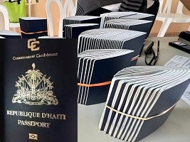 Haiti - Consulate in Santiago : Delivery in the DR of several hundred passports, CIN...