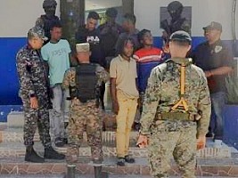 iciHaïti - Frontière : 6 membres d’un gang haïtien arrêté par des militaires dominicain