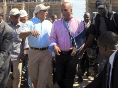 Haïti - Reconstruction : Martelly visite le chantier de l’Université «Roi Henri Christophe» 