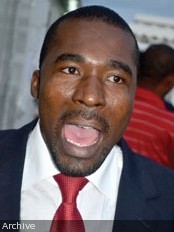Haiti - Politic : Arnel Bélizaire accuses and wants apology