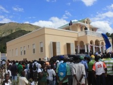 Haïti - Reconstruction : Inauguration de deux Hôtels municipaux à Savanette et Cerca Carvajal