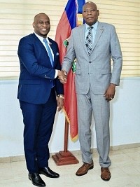 iciHaïti - Rep. Dom. : Le Consul d’Haïti à Santiago a rencontré la Fédération protestante des pasteurs haïtiens