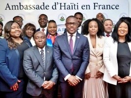 Célébration du 223ème anniversaire du drapeau à l’Ambassade d’Haïti à Paris