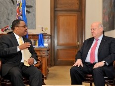 Haïti - Politique : José Miguel Insulza reçoit Garry Conille au siège de l’OEA à Washington