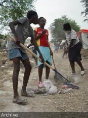Haiti - Environment : In Petit-Goâve, young people are proud to make a citizen action