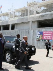 Haiti - Reconstruction : Visit of inspection of Laurent Lamothe to the Toussaint Louverture airport