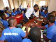 iciHaïti - Économie : 25 jeunes formés en réparation de téléphones cellulaires