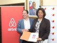 Haïti - Tourisme : La Ministre Menos signe un accord avec Airbnb
