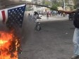 iciHaïti - Social : Des manifestants brûlent le drapeau américain et demandent l’aide de la Russie !